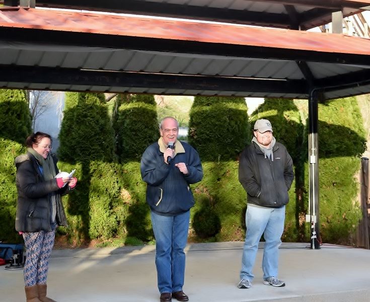 Brunswick's Mayor Snoots says a few words at the opening ceremony Friday evening.